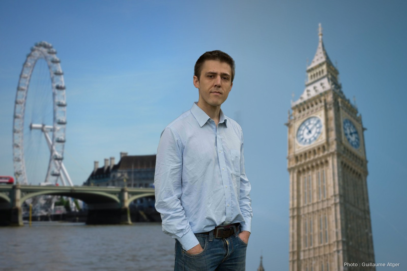Antonin Atger devant la grande roue de Londres et Big Ben